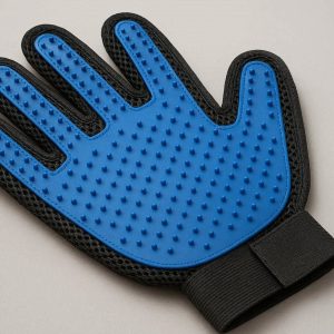 19 Universal Fit Pet Grooming Glove With Breathable Mesh For Comfortable Long Duration Fur Removal